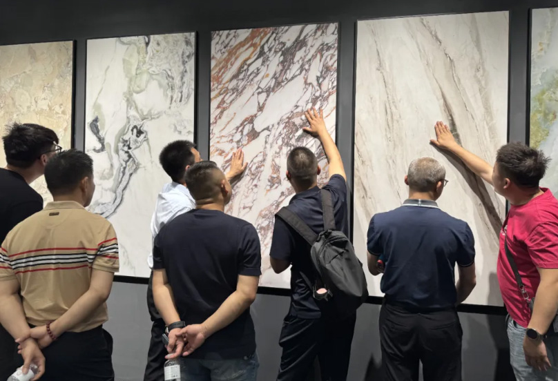  潭洲陶瓷展|海角社区APP免费下载瓷砖璀璨收官：以“质感革命”重塑行业美学标杆！ 